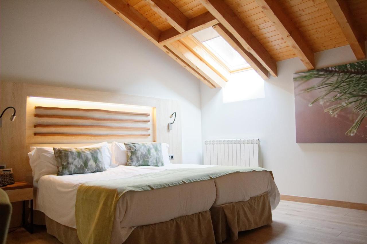 Hotel Rural Las Montanas De Pumar Besullo Екстер'єр фото