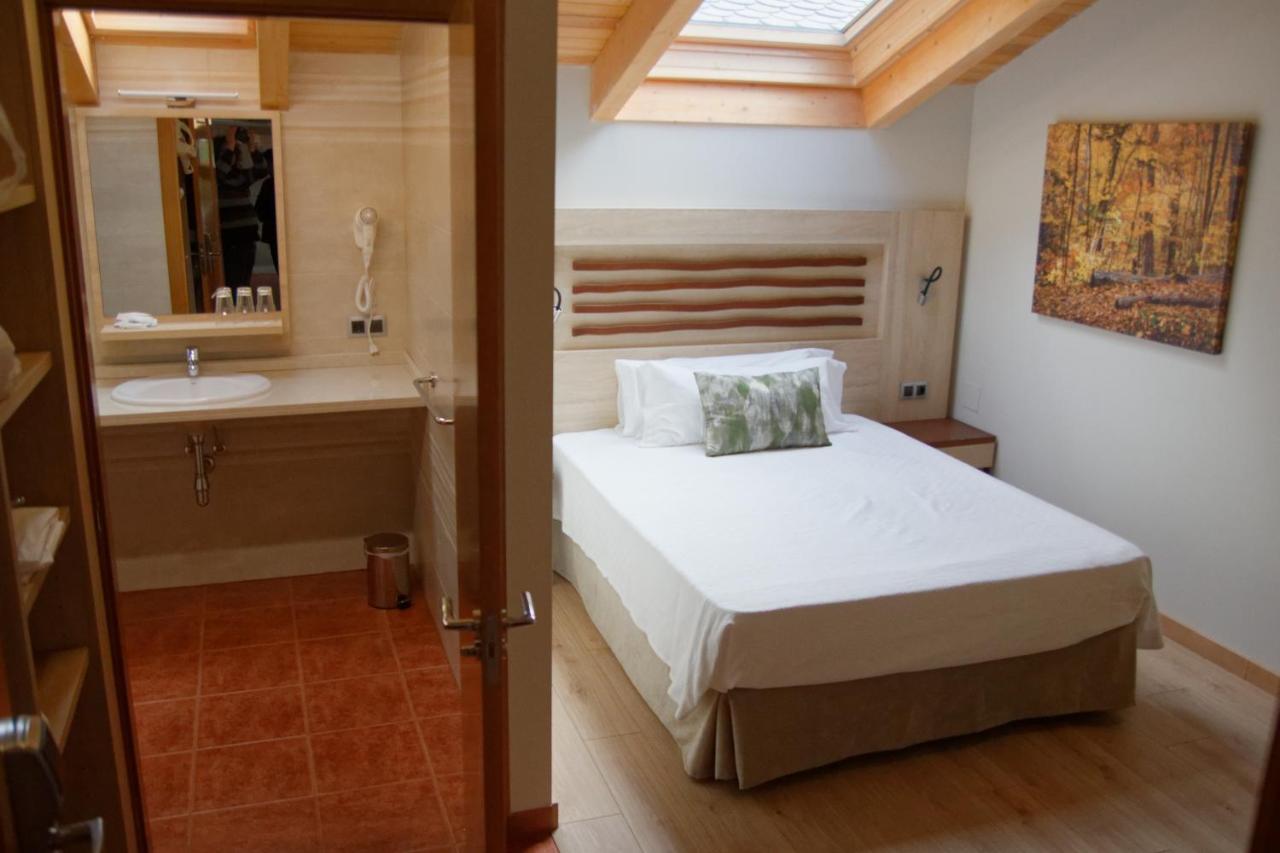 Hotel Rural Las Montanas De Pumar Besullo Екстер'єр фото