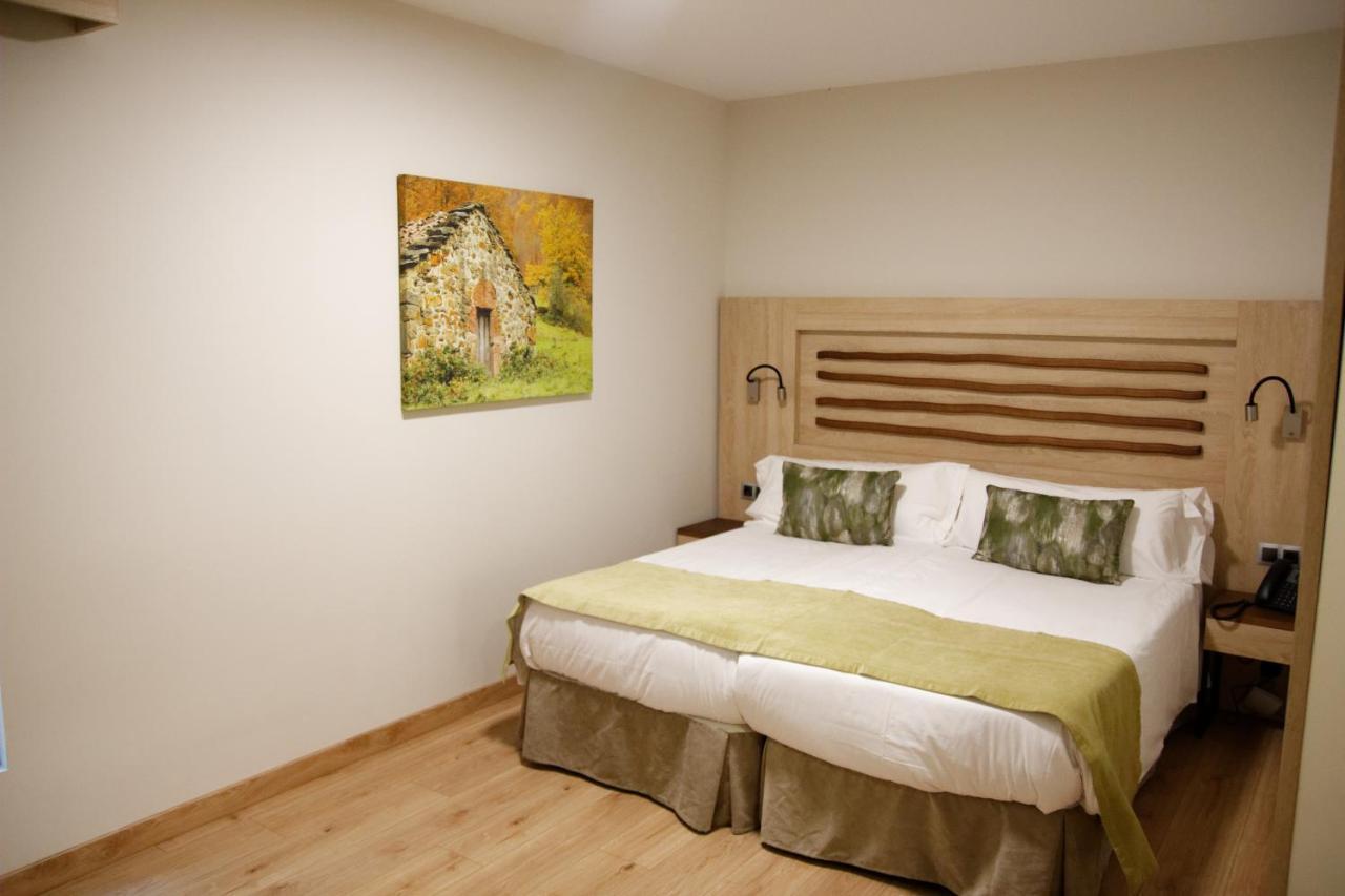 Hotel Rural Las Montanas De Pumar Besullo Екстер'єр фото