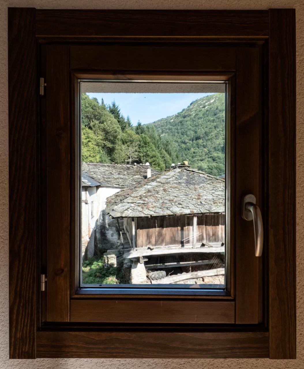 Hotel Rural Las Montanas De Pumar Besullo Екстер'єр фото