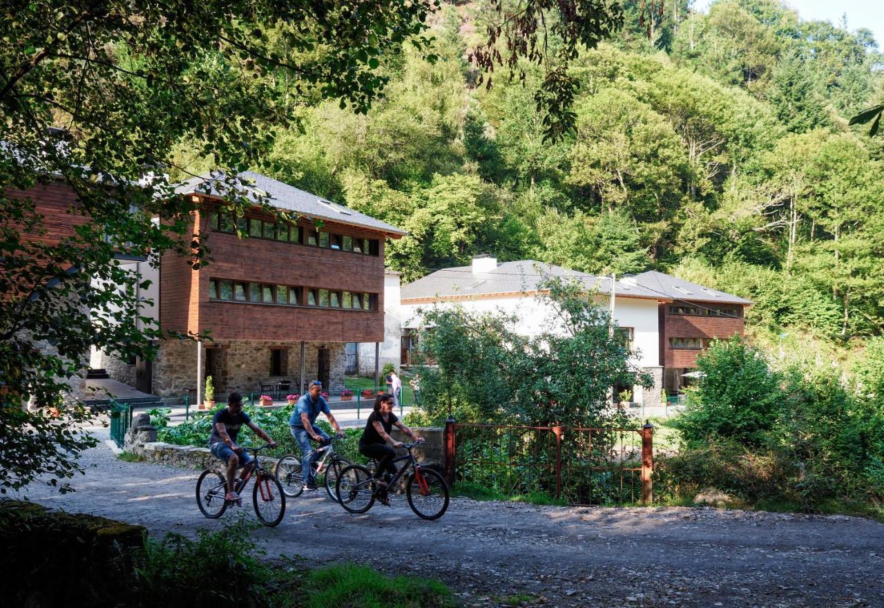 Hotel Rural Las Montanas De Pumar Besullo Екстер'єр фото