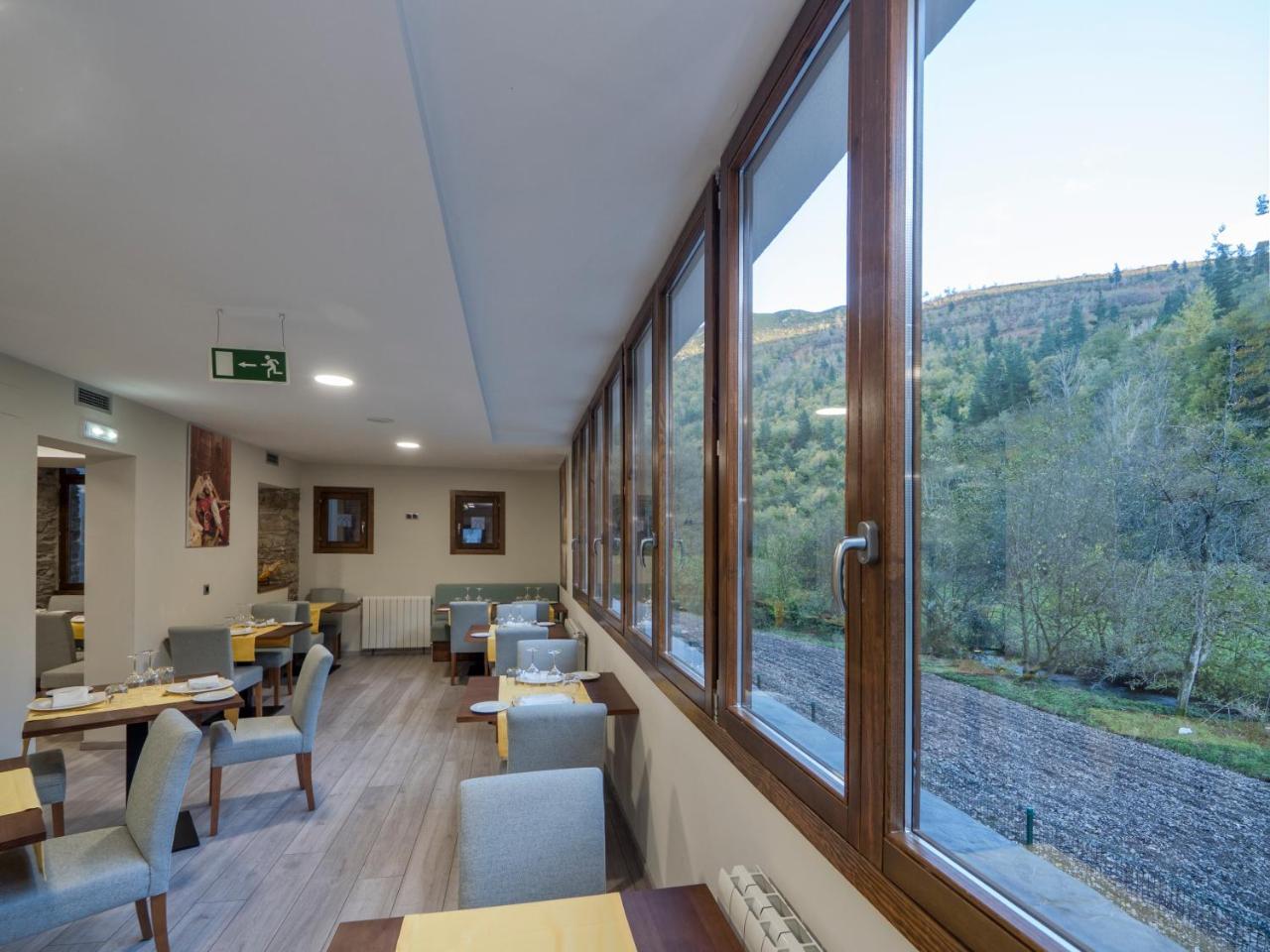 Hotel Rural Las Montanas De Pumar Besullo Екстер'єр фото
